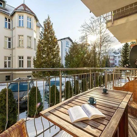 Family In The Centre By Renters Sopot