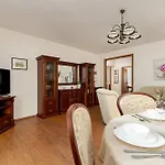 公寓 Family In The Centre By Renters