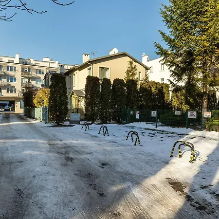 Family With Parking In The Centre By Renters Апартаменты *