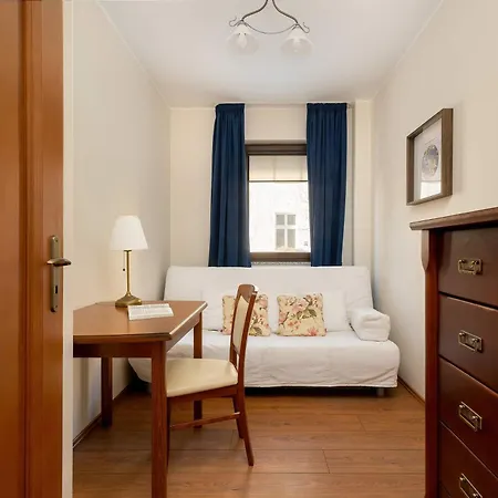 Апартаменты Family With Parking In The Centre By Renters *