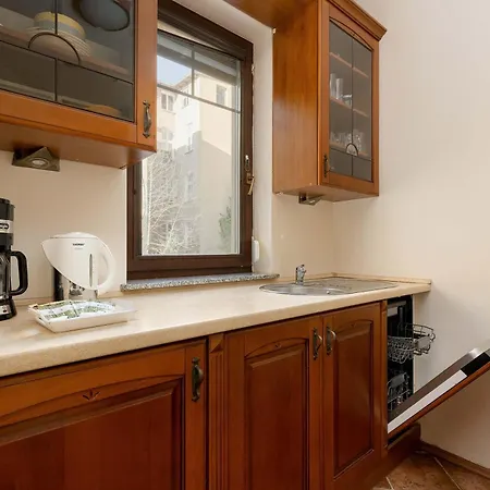 Family In The Centre By Renters 公寓 *