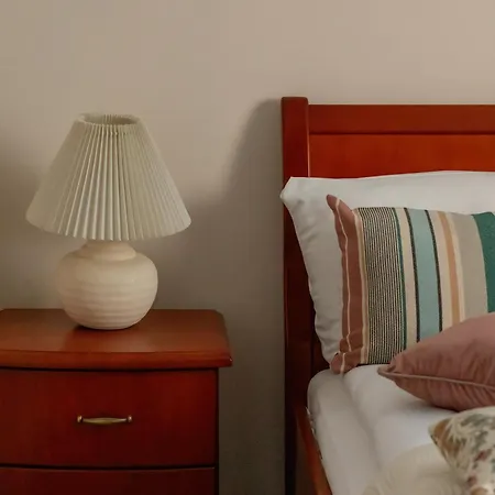 Family In The Centre By Renters *