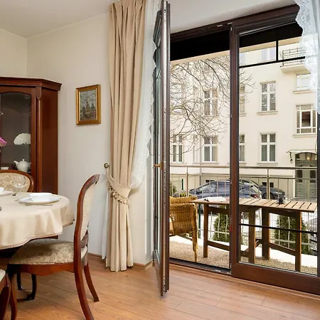 Family In The Centre By Renters Apartamento Sopot