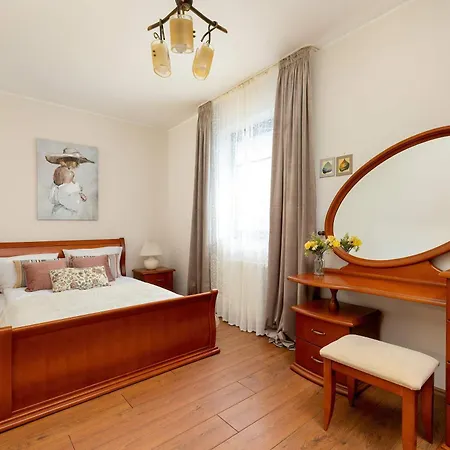 Family With Parking In The Centre By Renters * سوبوت