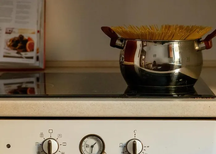 Family In The Centre By Renters *